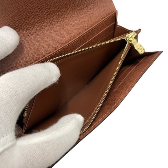 LOUIS VUITTON Brown Monogram Wallet - Picture 9 of 10